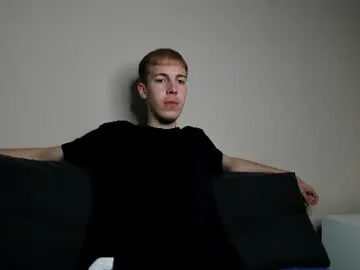 Adrian_ashford live cam preview