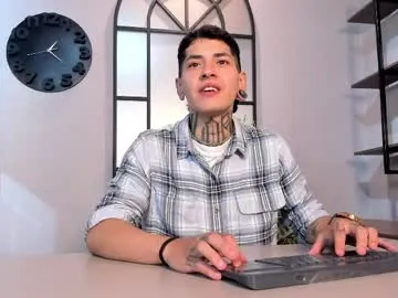 Alejo_grey_ live cam preview