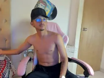 Alpha_marcus live cam preview