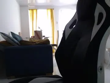 Angel_curl live cam preview