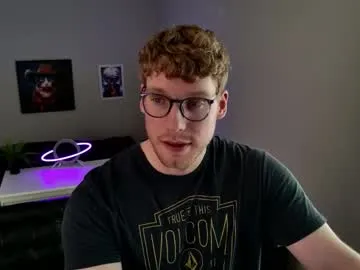 Blueeyedtallguy live cam preview