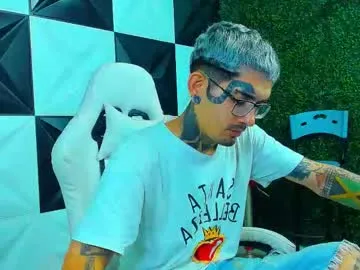 Boy_tatto77 live cam preview