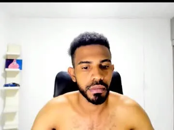 Bruce_1111 live cam preview