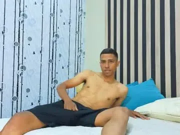 Charlies_fox live cam preview