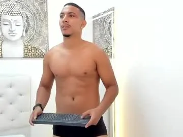 Chris_arthus live cam preview