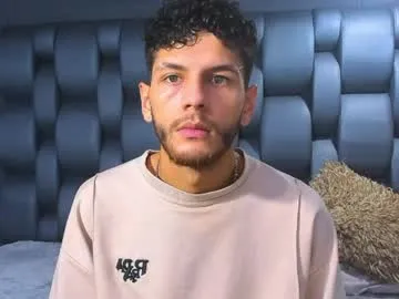 Chris_grey2 live cam preview