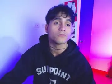 Chriss_wg_ fan club preview