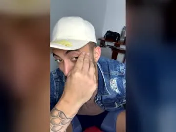 Claybrown_ live cam preview