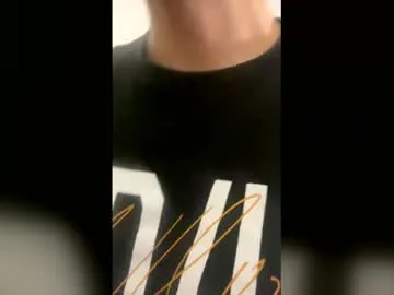 Douglas8121 live cam preview