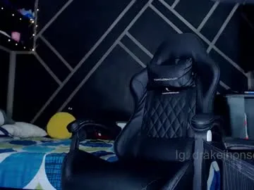 Drake_jhonson08 live cam preview