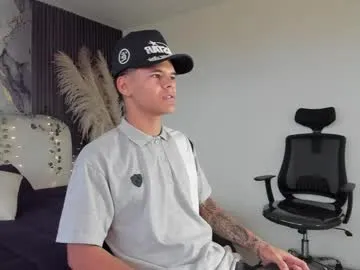 Dylanroyce_ fan club preview