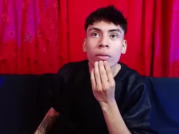 Ehtan_brown live cam preview