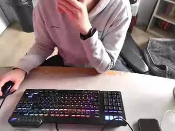 Fem_alice_louis_dom preview thumbnail