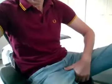 Flirtymitchie live cam preview