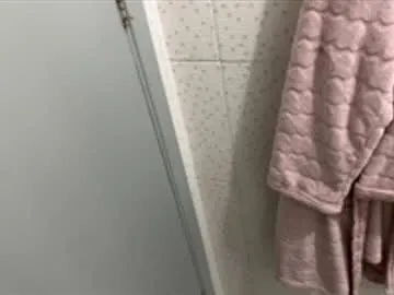 Gugacastro272 preview thumbnail