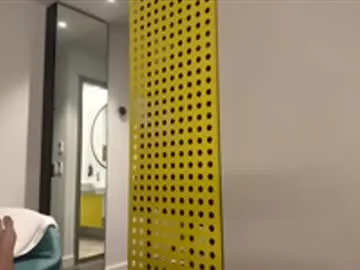 Hotswingingmixedcouple preview thumbnail