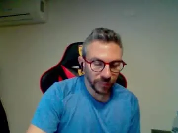 Huge__cumshot preview thumbnail