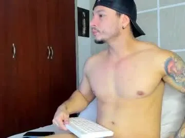Isaacs11 live cam preview