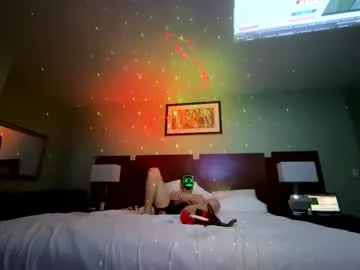 Jackofalltrades11123 live cam preview