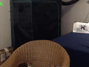 Justonetime1 live cam preview