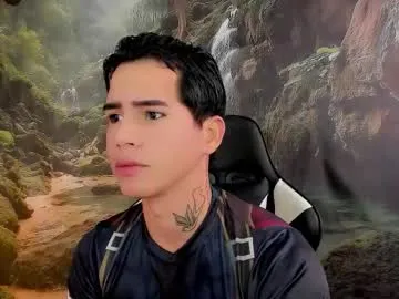 Kiss_whitee preview thumbnail