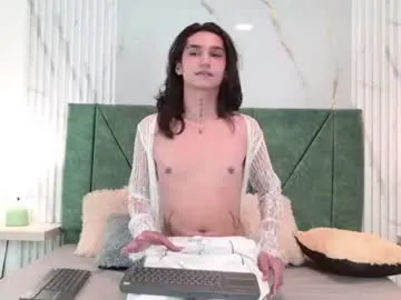Leo_adamms live cam preview