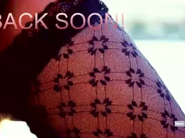 Lingeriebro live cam preview