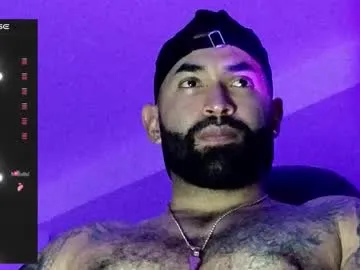 Max__prada live cam preview