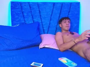 Maxi_and_evan live cam preview