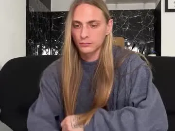 Mi_chyort live cam preview