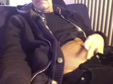 Mynakedbeach preview thumbnail