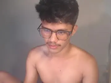 Naughtyjosh_ live cam preview