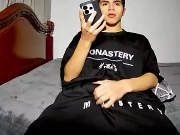 Nicolas_and_alexa preview thumbnail