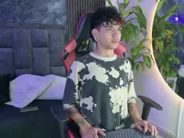 Noah_travis preview thumbnail