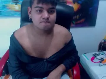 Noahdeepthroatt live cam preview