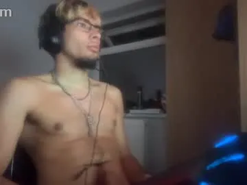 Pussyssucker76 live cam preview