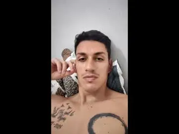 Raul240335 live cam preview
