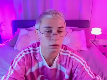 Rydervale_ live cam preview