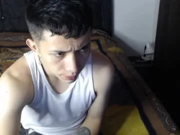 Shadow_men_ live cam preview