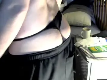 Skinnywhitecutie preview thumbnail