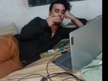 Smokers_lounge live cam preview