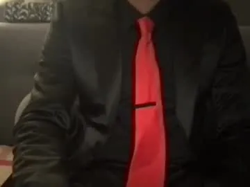 Suitfetishez preview thumbnail