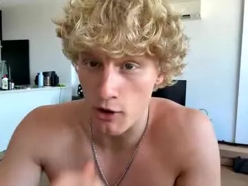 Thatbl0ndeboyx preview