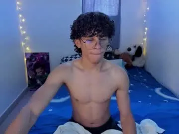 Tom_blue10 live cam preview