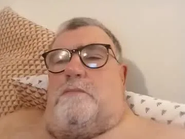 Twohats2810 preview thumbnail