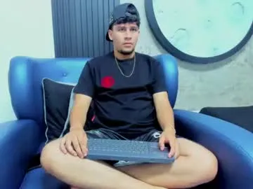 Valentino_stonee live cam preview
