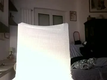 Whitezilla20cmyo preview thumbnail