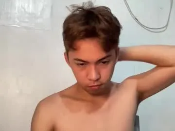 Yourcummer_april live cam preview