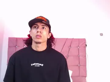 Zadders_yb live cam preview